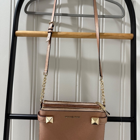 Michael Kors Karla Leather East West Crossbody - Picture 2 of 10